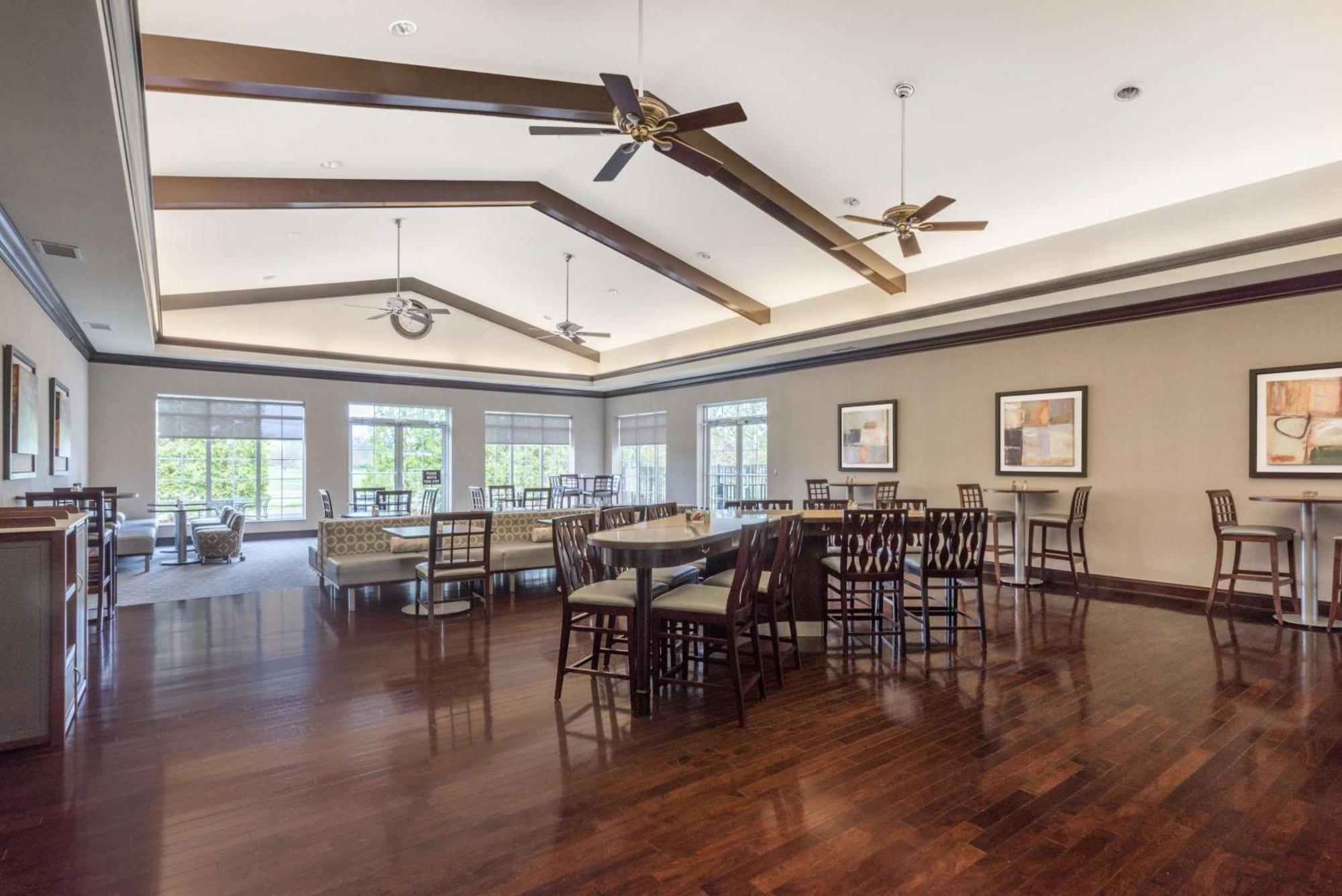Hotel Homewood By Hilton Louisville-east